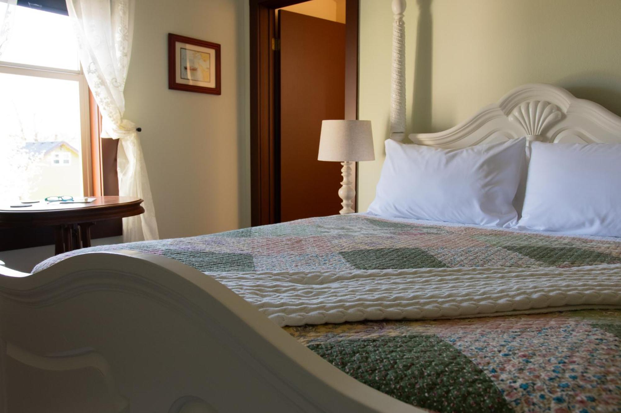 Ilwaco The Pearl Inn Bed And Breakfast מראה חיצוני תמונה