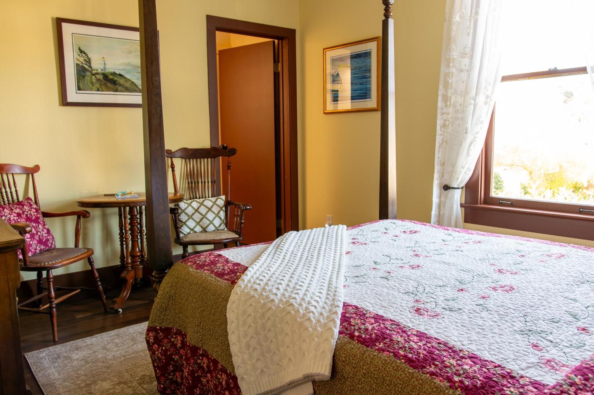 Ilwaco The Pearl Inn Bed And Breakfast מראה חיצוני תמונה